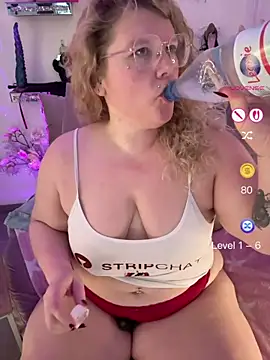 CurvyAnonymousGirl89 online show from May 2026 06:42:02 AM