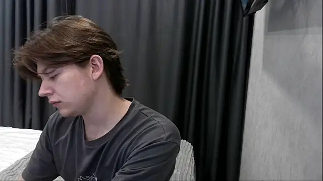 W N G S online show from October 2025 10:43:02 PM