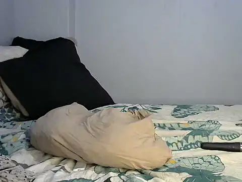 Snapshot of Fatnastyass44 chatting on May 2026 06:42:02 AM Fatnastyass44 online show from May 2026 06:42:02 AM