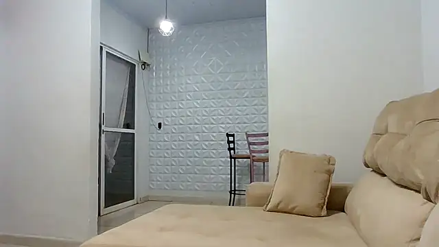 Snapshot of laryvaladares chatting on October 2025 11:51:02 PM laryvaladares online show from October 2025 11:51:02 PM