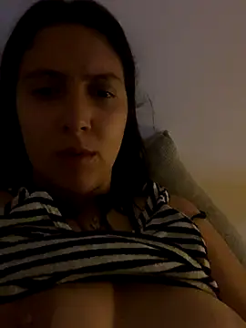 Snapshot of xBubblyBarbiexx chatting on November 2025 03:06:02 AM xBubblyBarbiexx online show from November 2025 03:06:02 AM