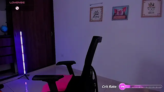 Snapshot of khris_boobs chatting on December 2025 08:46:01 PM khris boobs online show from December 2025 08:46:01 PM