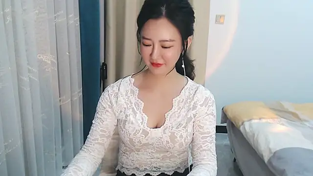 zoe-keke online show from December 2024 02:01:01 PM