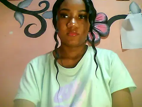 Snapshot of Fariana01 chatting on January 2025 10:41:02 PM Fariana01 online show from January 2025 10:41:02 PM