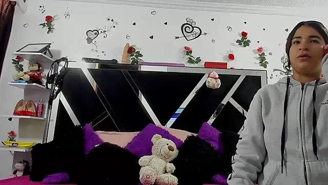 Snapshot of abby_eemily chatting on October 2025 12:05:01 PM abby eemily online show from October 2025 12:05:01 PM