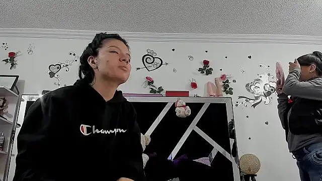 Snapshot of abby_eemily chatting on October 2025 12:07:02 PM abby eemily online show from October 2025 12:07:02 PM