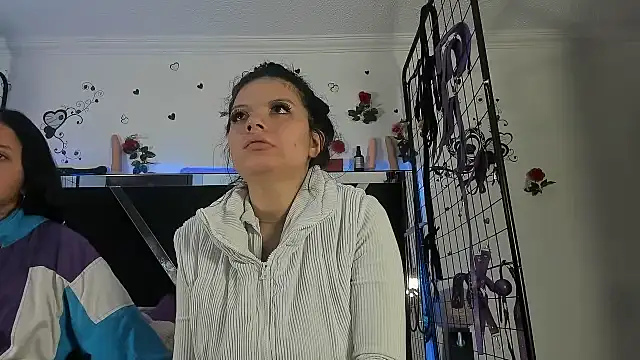 Snapshot of abby_eemily chatting on November 2025 12:13:01 PM abby eemily online show from November 2025 12:13:01 PM