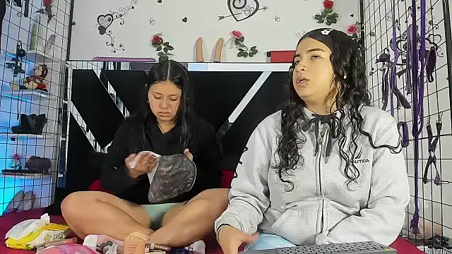 Snapshot of abby_eemily chatting on November 2025 12:17:01 PM abby eemily online show from November 2025 12:17:01 PM