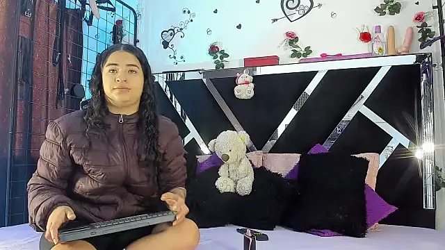 Snapshot of abby_eemily chatting on December 2025 12:47:02 PM abby eemily online show from December 2025 12:47:02 PM