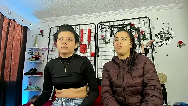 abby eemily online show from December 2025 12:21:02 PM