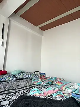 LollaByer online show from March 2025 09:02:02 PM