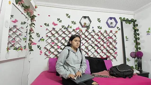 thedream girls online show from February 2025 10:14:02 PM