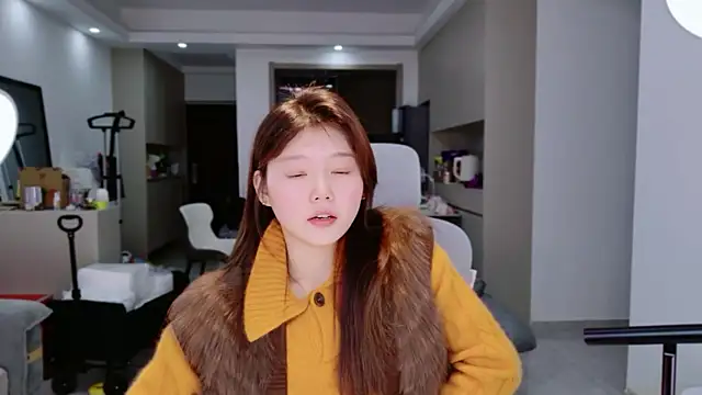 yangyang-1115 online show from December 2025 05:47:01 AM