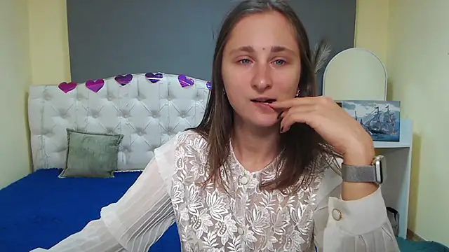 MichelLeee online show from October 2025 11:19:01 AM