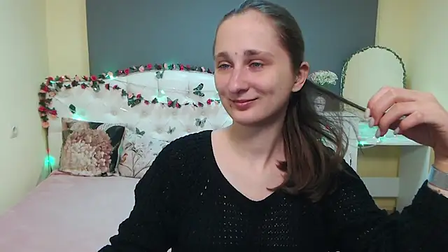 MichelLeee online show from March 2026 12:32:02 PM