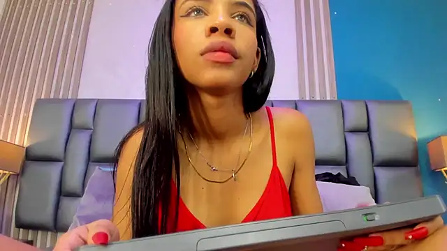 Snapshot of AshleyHill2 chatting on February 2025 06:51:01 AM AshleyHill2 online show from February 2025 06:51:01 AM