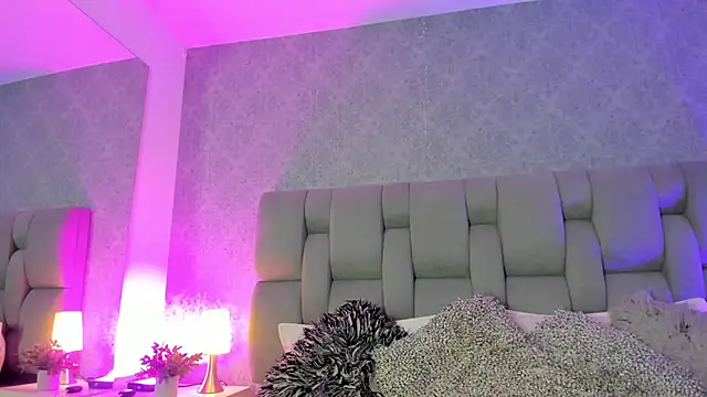 Snapshot of AshleyHill2 chatting on September 2025 08:08:01 PM AshleyHill2 online show from September 2025 08:08:01 PM