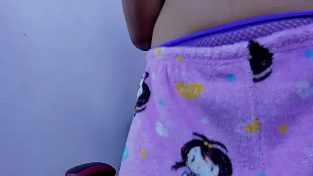 Snapshot of AshleyHill2 chatting on October 2025 03:47:02 AM AshleyHill2 online show from October 2025 03:47:02 AM