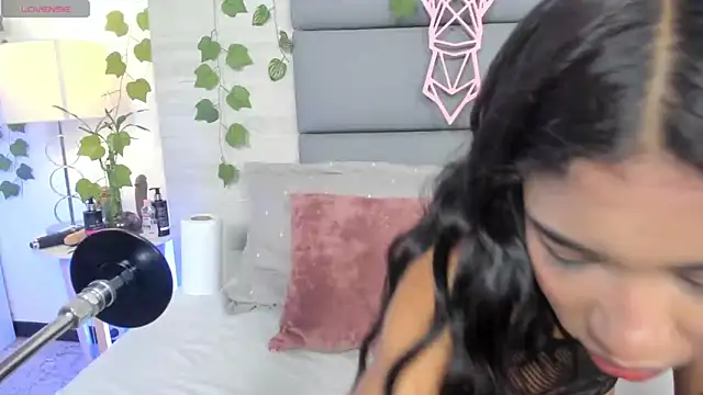 Snapshot of AshleyHill2 chatting on November 2025 03:49:02 AM AshleyHill2 online show from November 2025 03:49:02 AM