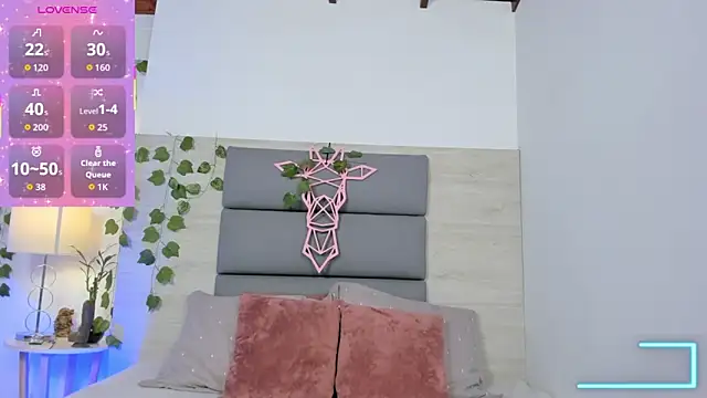 Snapshot of AshleyHill2 chatting on November 2025 03:39:02 AM AshleyHill2 online show from November 2025 03:39:02 AM