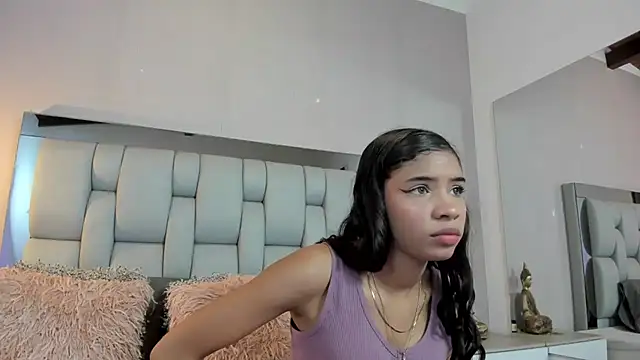 Snapshot of AshleyHill2 chatting on November 2025 03:38:01 AM AshleyHill2 online show from November 2025 03:38:01 AM