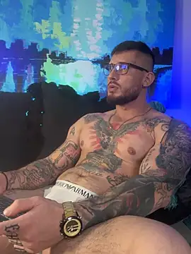 Snapshot of DimitriSullivan_ chatting on January 2025 05:19:01 AM DimitriSullivan online show from January 2025 05:19:01 AM