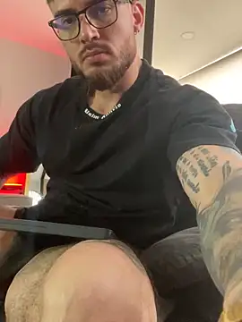 Snapshot of DimitriSullivan_ chatting on March 2025 09:26:02 PM DimitriSullivan online show from March 2025 09:26:02 PM