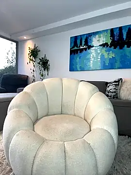 Snapshot of DimitriSullivan_ chatting on September 2025 10:21:01 PM DimitriSullivan online show from September 2025 10:21:01 PM