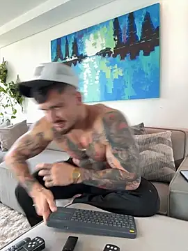 Snapshot of DimitriSullivan_ chatting on September 2025 09:31:01 PM DimitriSullivan online show from September 2025 09:31:01 PM