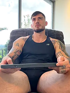 Snapshot of DimitriSullivan_ chatting on October 2025 09:04:02 PM DimitriSullivan online show from October 2025 09:04:02 PM