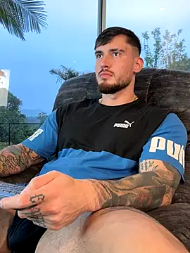 Snapshot of DimitriSullivan_ chatting on October 2025 09:58:02 PM DimitriSullivan online show from October 2025 09:58:02 PM