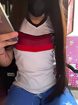 Velyn 18 online show from February 2026 04:48:01 PM