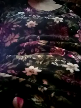 Snapshot of yara-25 chatting on December 2024 02:22:01 PM yara-25 online show from December 2024 02:22:01 PM