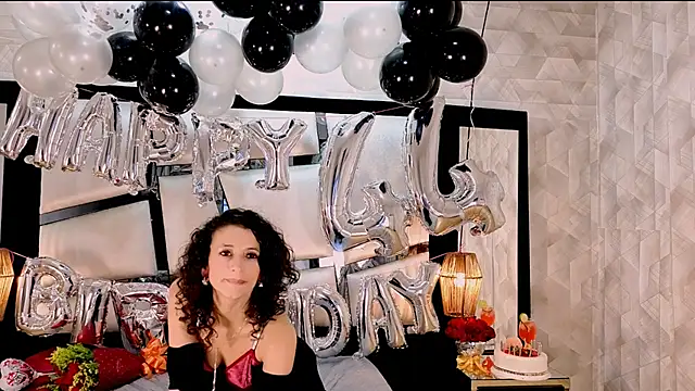 Snapshot of AriannaRussell_ chatting on November 2025 04:46:01 PM AriannaRussell online show from November 2025 04:46:01 PM