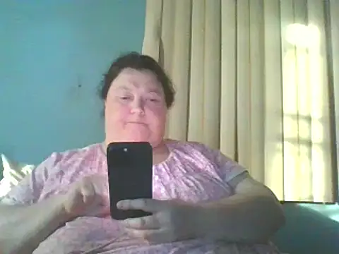 Honeybee2025 online show from January 2025 10:20:02 PM