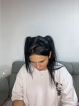 Leyna Kenet online show from December 2024 05:14:02 AM