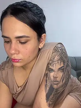 Leyna Kenet online show from March 2025 03:08:02 AM