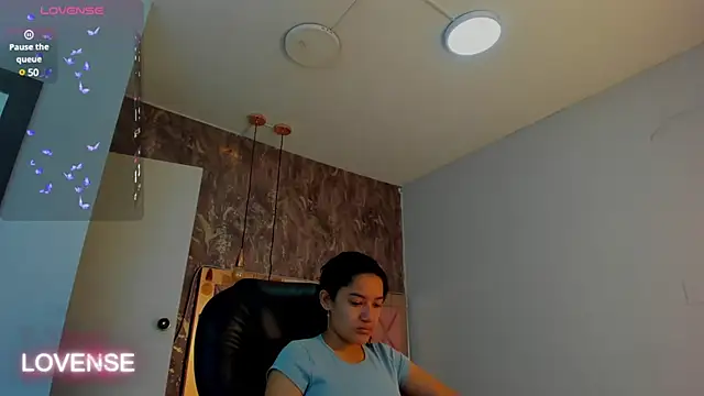 Snapshot of SKYLERWHIITEE chatting on February 2025 03:24:02 AM SKYLERWHIITEE online show from February 2025 03:24:02 AM