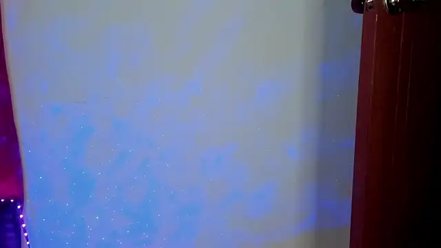 Snapshot of male_couper chatting on March 2025 12:46:01 PM male couper online show from March 2025 12:46:01 PM