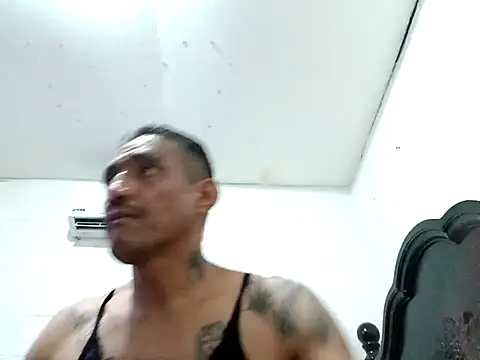 Snapshot of Innsaciable chatting on October 2025 06:39:02 AM Innsaciable online show from October 2025 06:39:02 AM