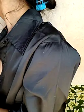 Snapshot of xpihu chatting on November 2025 05:27:01 PM xpihu online show from November 2025 05:27:01 PM