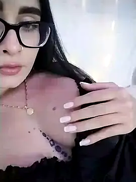 Aria uwu online show from January 2025 05:47:02 AM