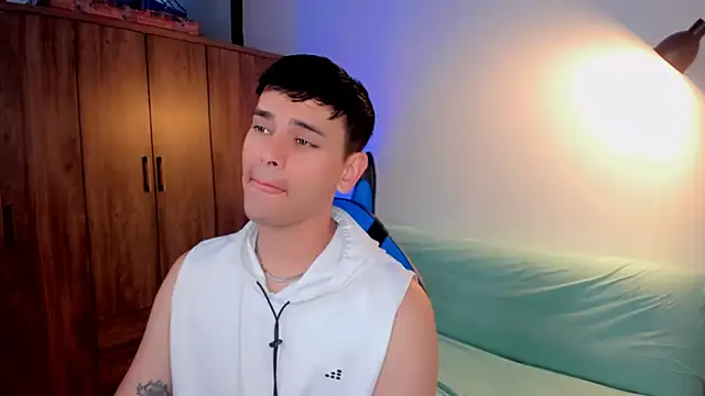 Snapshot of joe_jhon chatting on February 2025 02:49:01 PM joe jhon online show from February 2025 02:49:01 PM