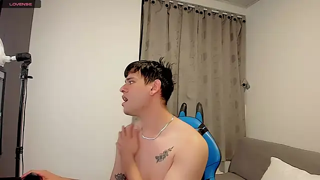 Snapshot of joe_jhon chatting on March 2025 02:23:02 PM joe jhon online show from March 2025 02:23:02 PM