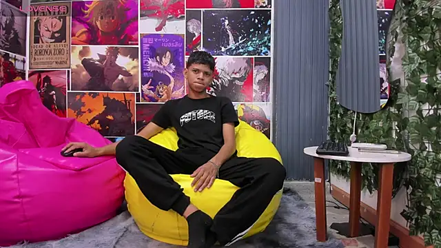 Snapshot of Jeffry_wolvess chatting on January 2025 12:12:02 PM Jeffry wolvess online show from January 2025 12:12:02 PM