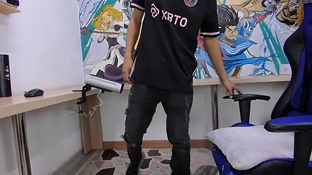 Snapshot of Jeffry_wolvess chatting on January 2025 01:12:02 PM Jeffry wolvess online show from January 2025 01:12:02 PM