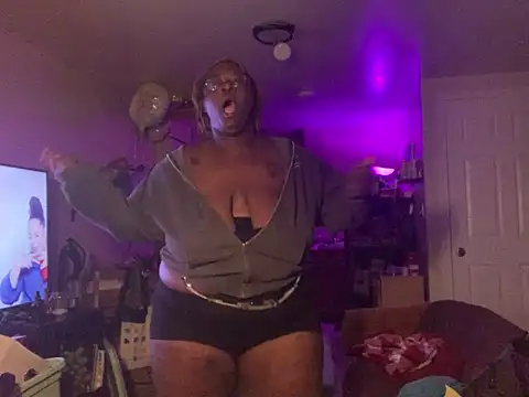 Snapshot of BigKittyRaven chatting on February 2025 04:52:01 AM BigKittyRaven online show from February 2025 04:52:01 AM