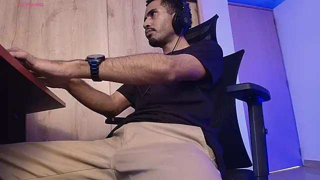 coleman160 online show from April 2026 07:07:02 PM