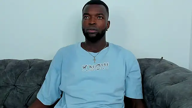 Snapshot of Dylan_Taylor chatting on September 2025 04:36:01 AM Dylan Taylor online show from September 2025 04:36:01 AM