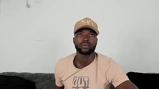 Snapshot of Dylan_Taylor chatting on October 2025 03:58:02 AM Dylan Taylor online show from October 2025 03:58:02 AM